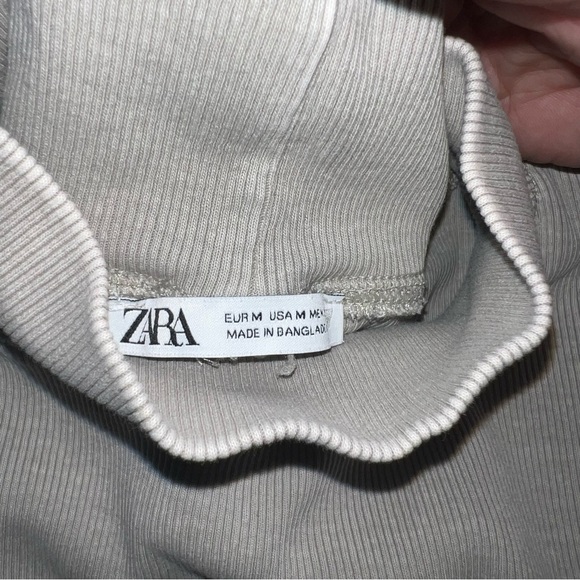 Zara turtleneck long sleeve bodycon dress size medium - Picture 3 of 3
